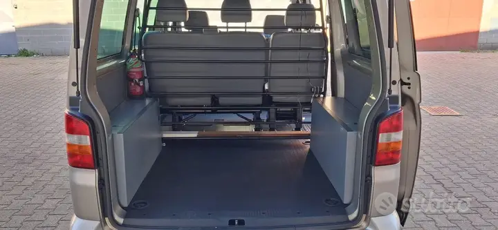 Volkswagen T5 2007 photo 2
