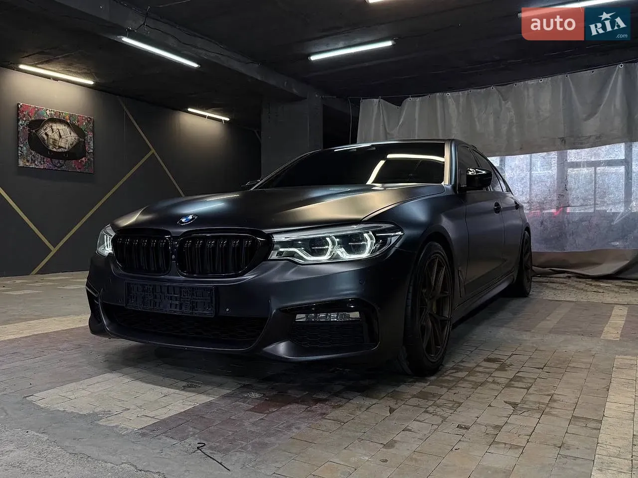 BMW 5 Series 2017 photo 2