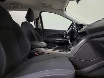 Ford Kuga 2017 photo 2