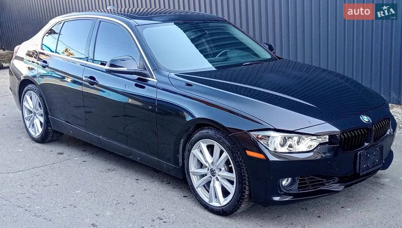 BMW 3 Series 2013 photo 2
