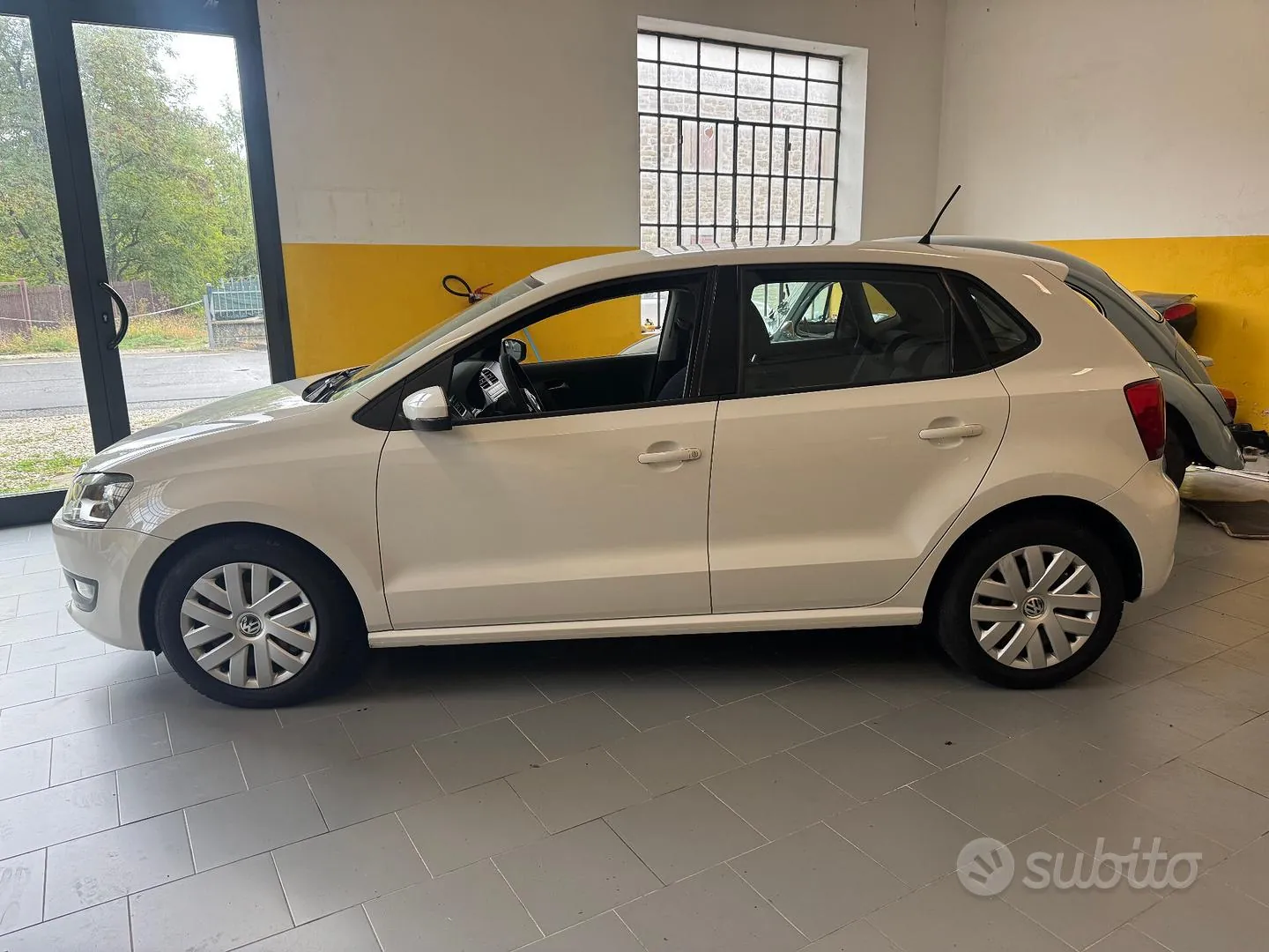 Volkswagen Polo 2010 photo 3
