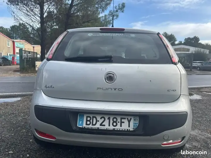 Fiat Punto 2010 photo 5