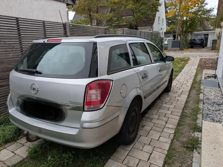 Opel Astra Caravan