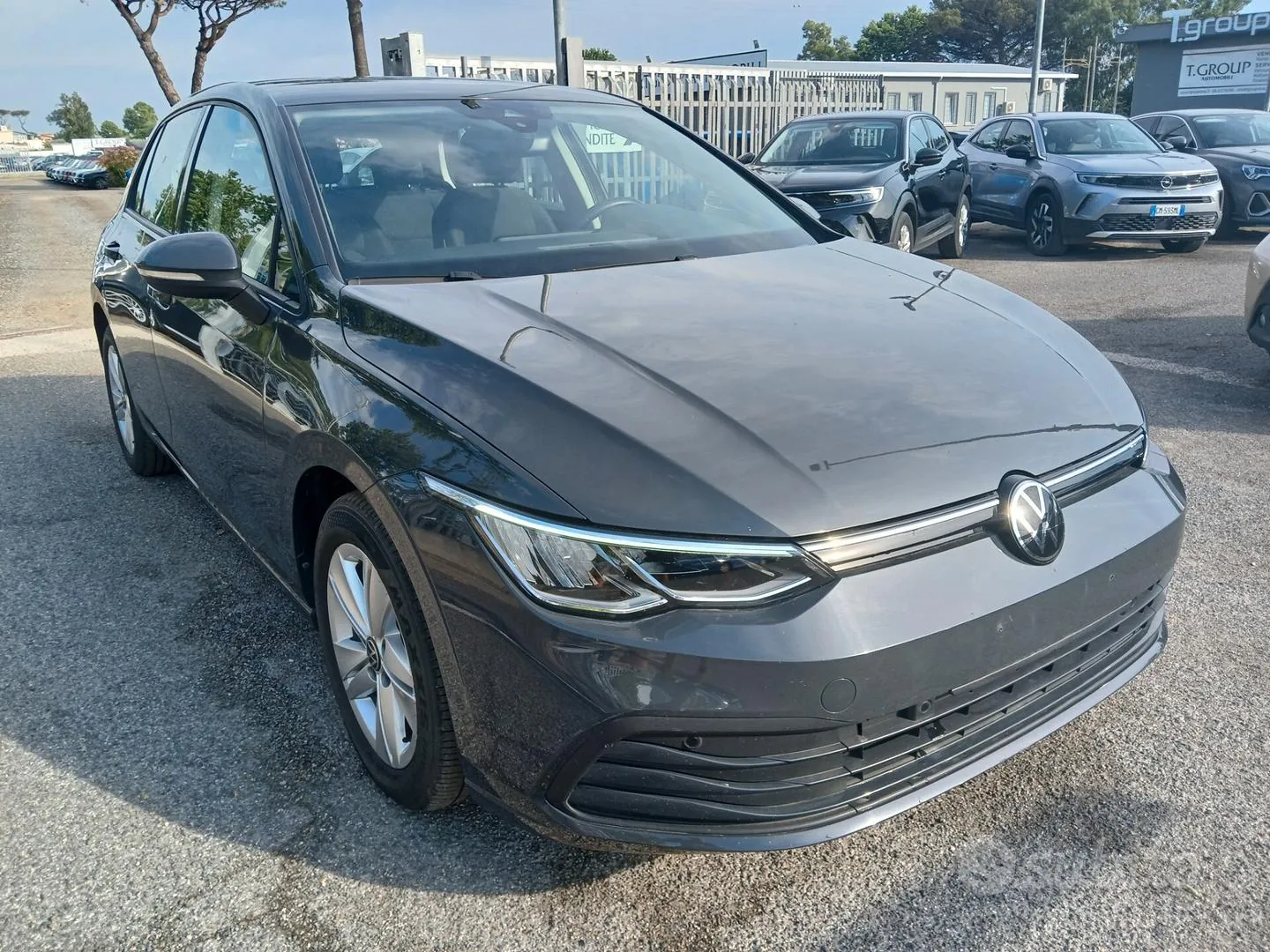 Volkswagen Golf 2024 photo 3
