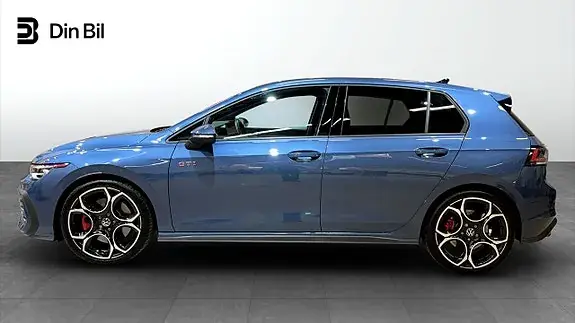 Volkswagen Golf I 2026 photo 2