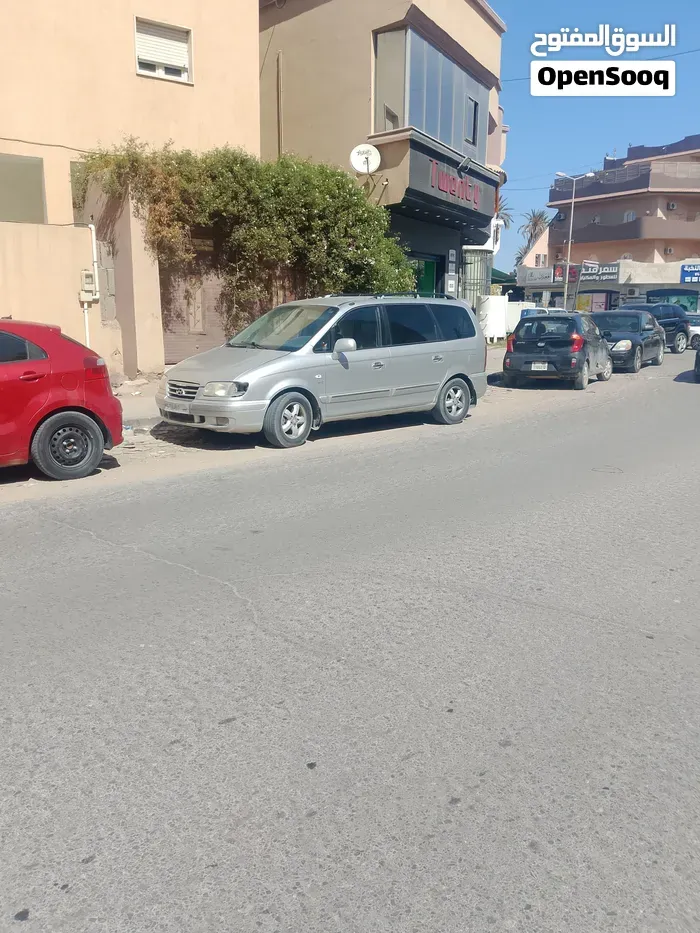 Hyundai Trajet 2002 photo 3