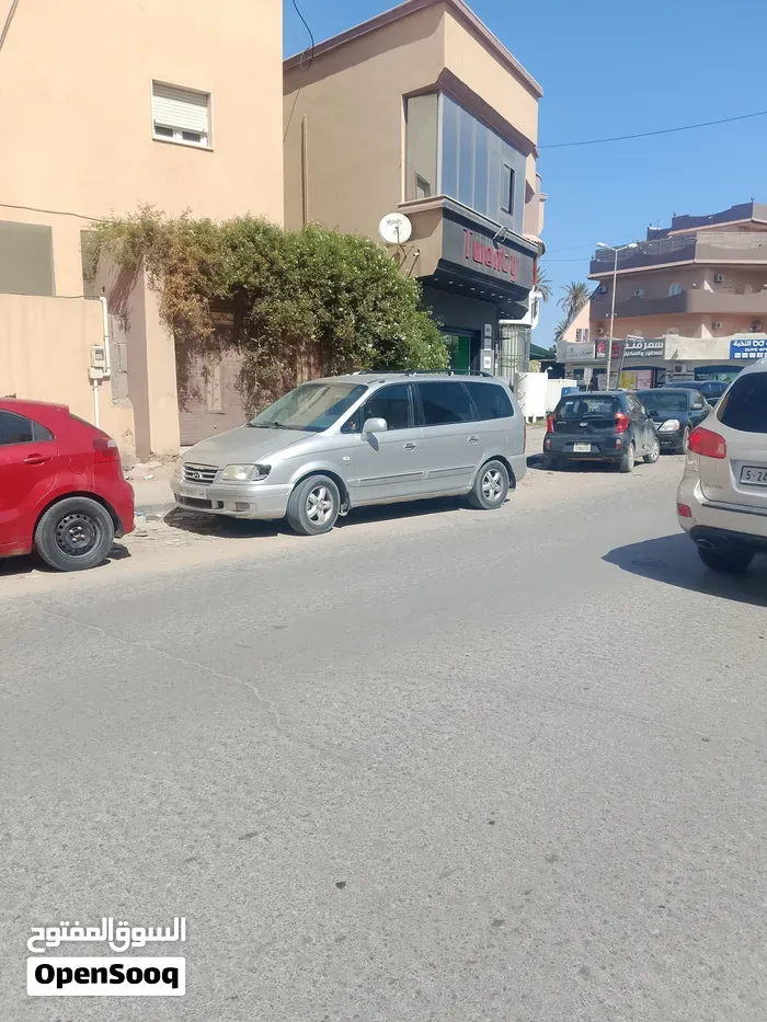Hyundai Trajet 2002 photo 4