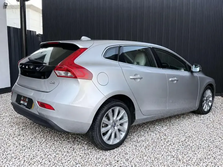 Volvo V40 2014 photo 3