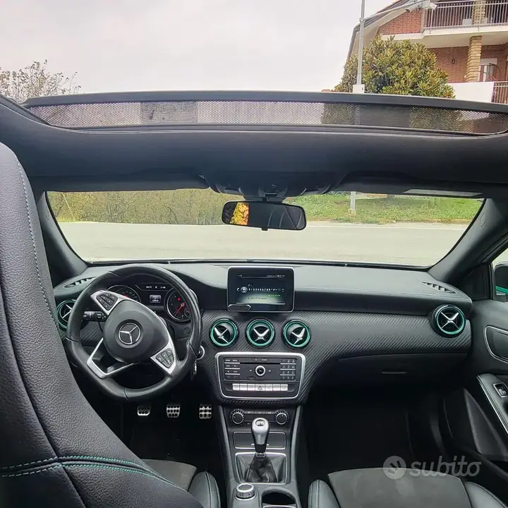 Mercedes-Benz A 2016 photo 4