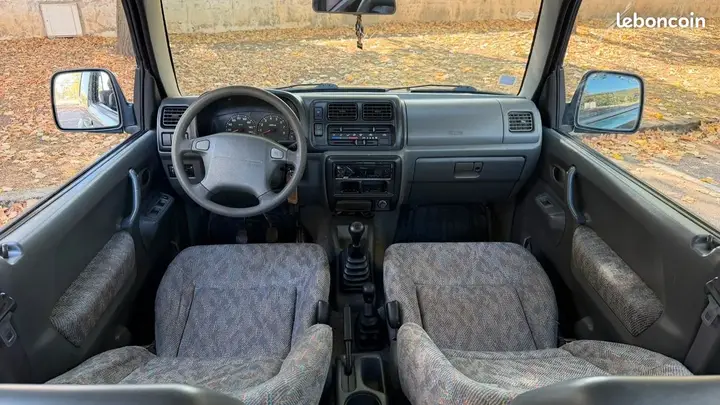 Suzuki Jimny 2004 photo 3
