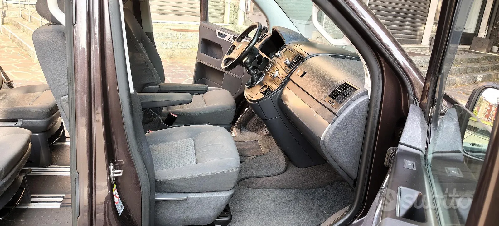 Volkswagen Multivan 2008 photo 3