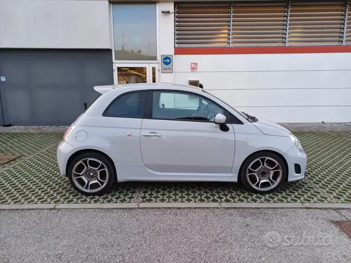 Abarth 500 2011 photo 5