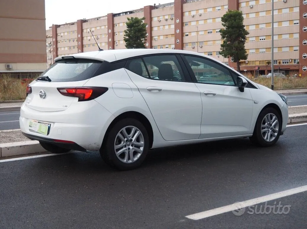 Opel Astra 2016 photo 2