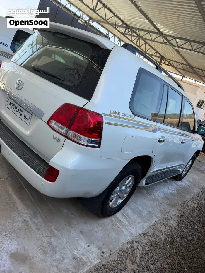 Toyota Land Cruiser Gxr