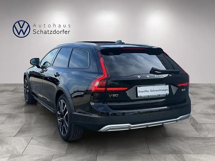 Volvo V90 2022 photo 3