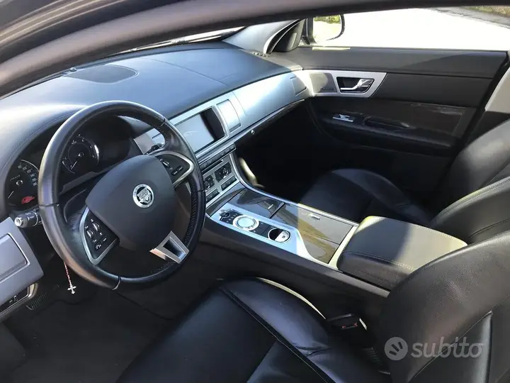 Jaguar Xf 2014 photo 5