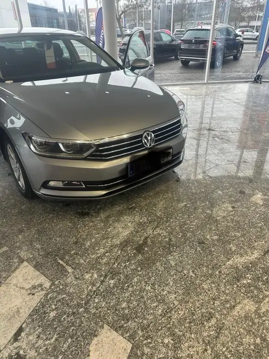 Volkswagen Passat 2018 photo 2