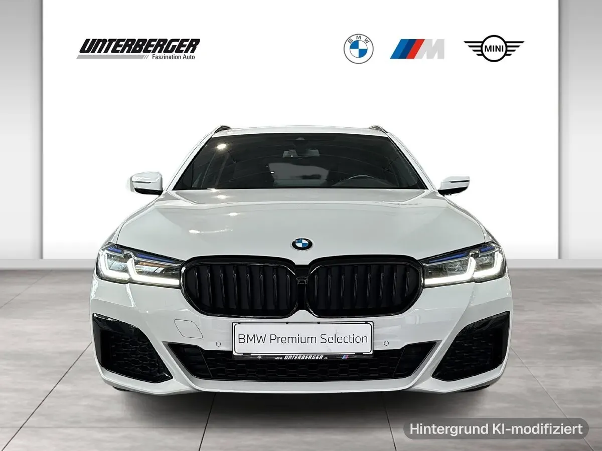 BMW 5 Series 2023 photo 2