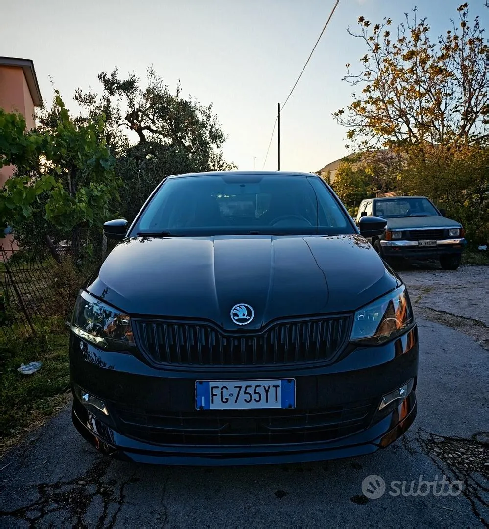 Skoda Fabia 2017 photo 2