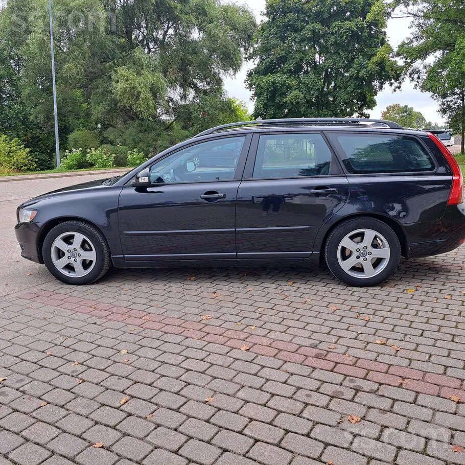 Volvo V50 2011 photo 5