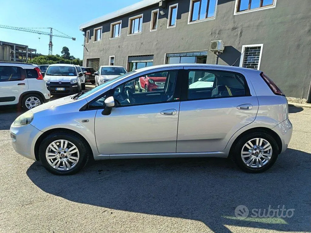 Fiat Punto 2015 photo 4