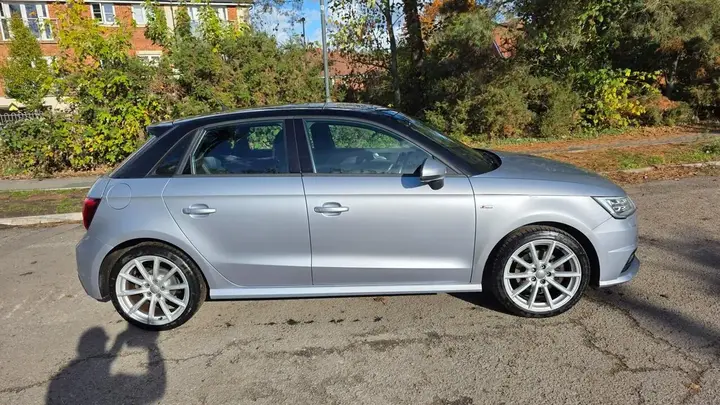 Audi A1 2015 photo 4