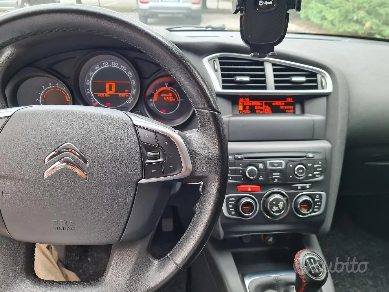 Citroen C4 2013 photo 3