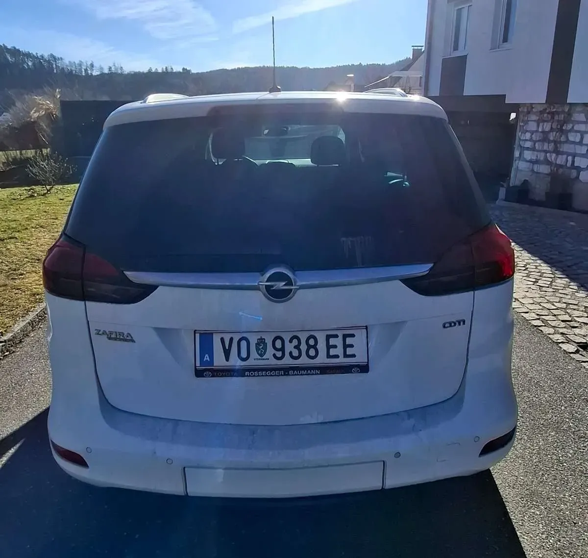 Opel Zafira 2012 photo 2