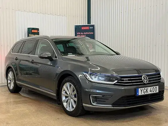 Volkswagen Passat 2017 photo 2