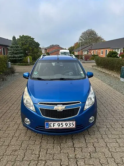 Chevrolet Spark 2011 photo 3