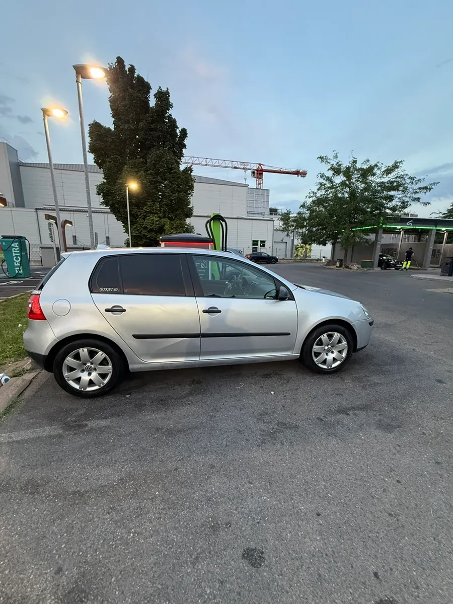 Volkswagen Golf 2007 photo 3