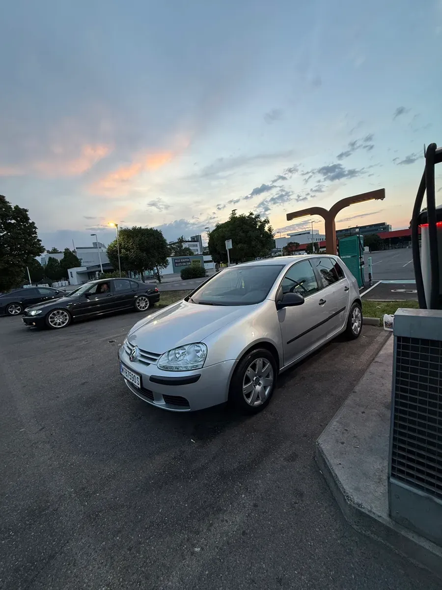 Volkswagen Golf 2007 photo 2