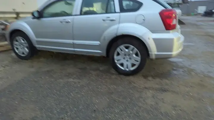 Dodge Caliber 2010 photo 3