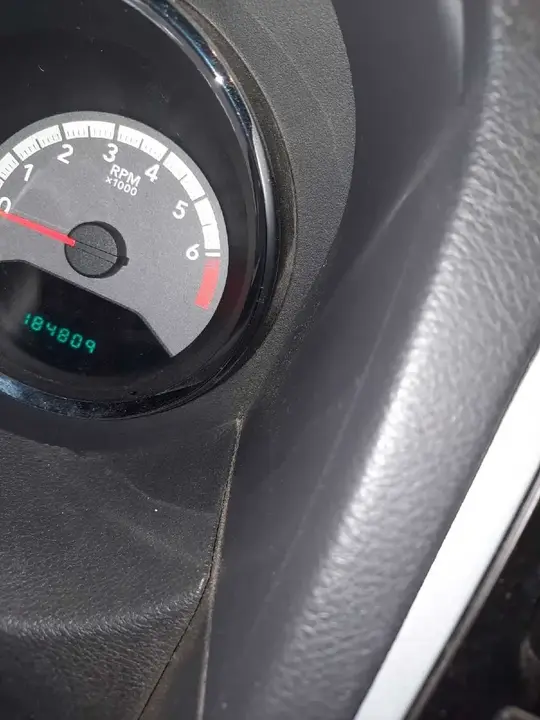 Dodge Caliber 2010 photo 2