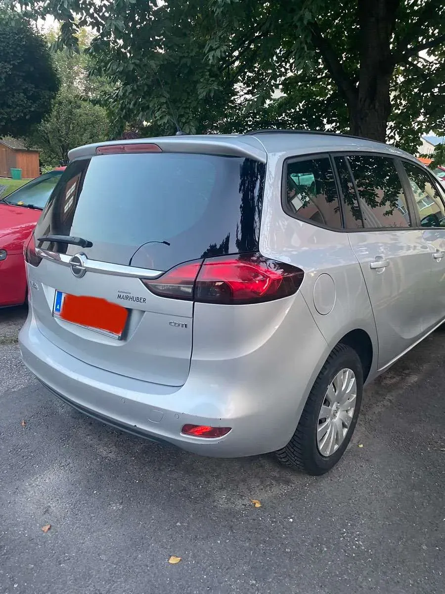 Opel Zafira 2015 photo 3