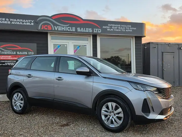 Peugeot 5008 2020 photo 2