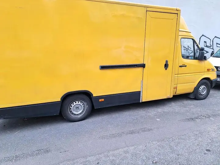 Mercedes-Benz Sprinter