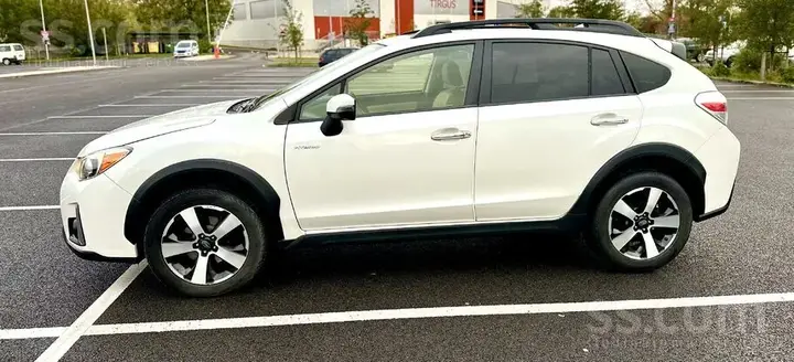 Subaru Xv 2016 photo 5