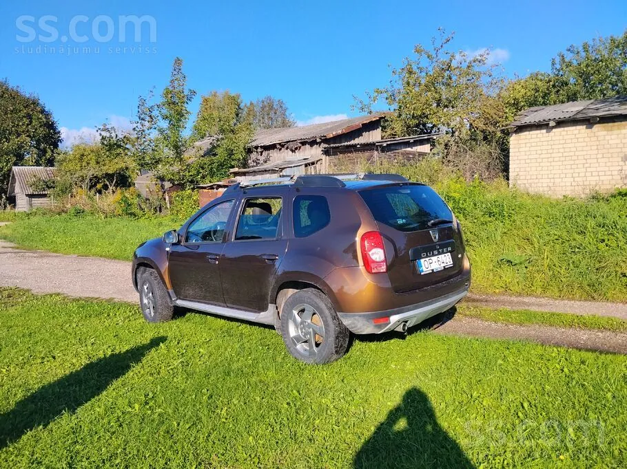 Dacia Duster 2012 photo 2