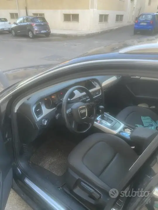 Audi A4 2010 photo 3