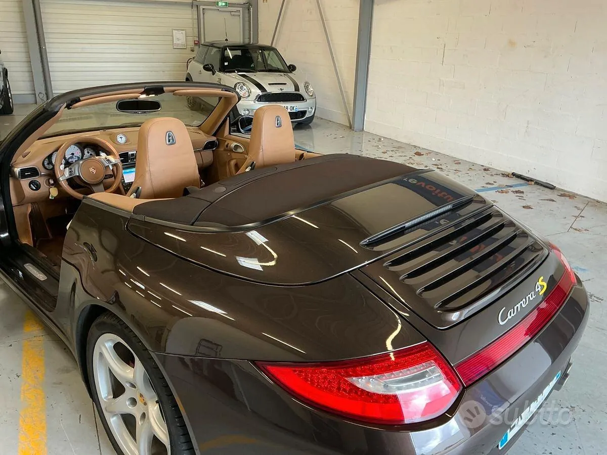 Porsche 911 2010 photo 4
