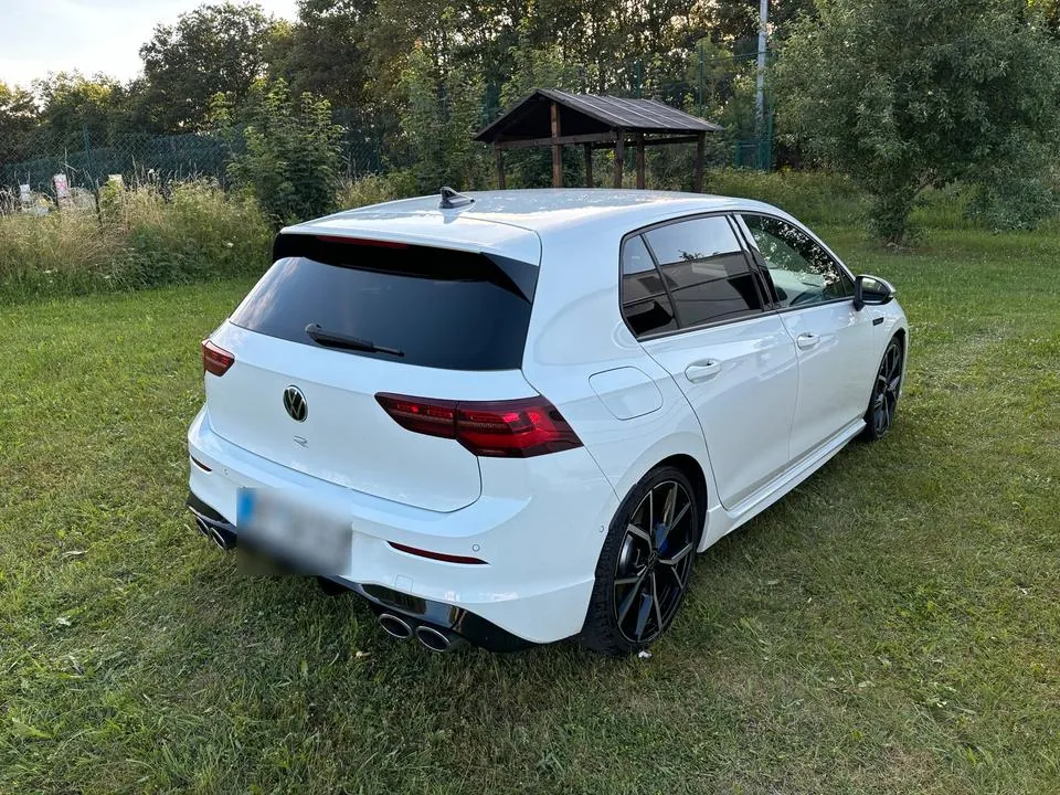 Volkswagen Golf 8 R