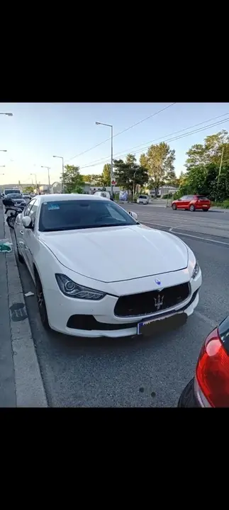 Maserati Ghibli