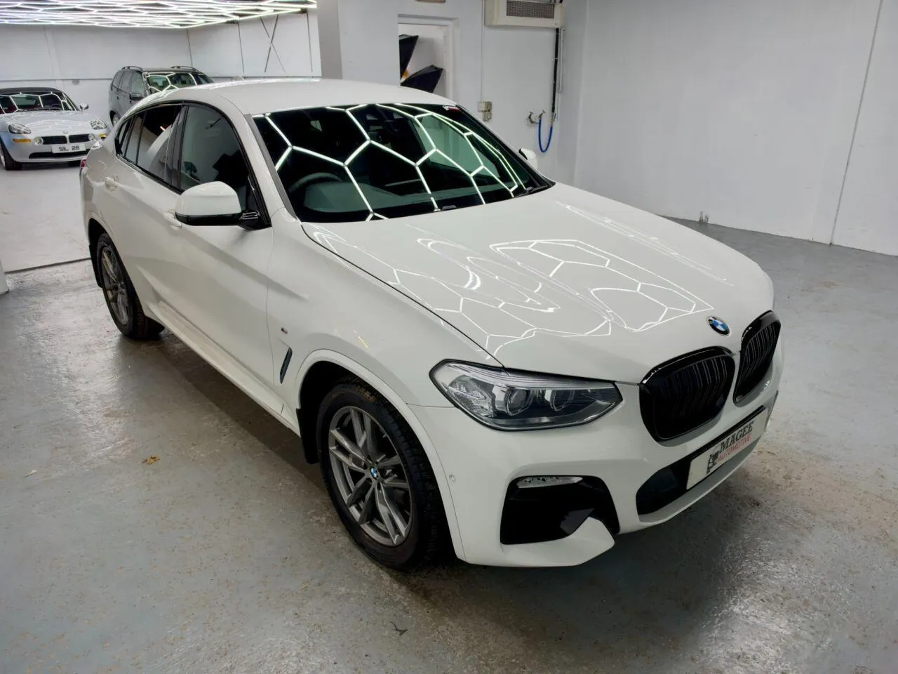 BMW X4 2019 photo 2