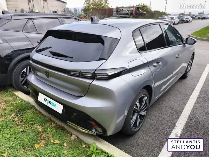 Peugeot 308 2022 photo 3
