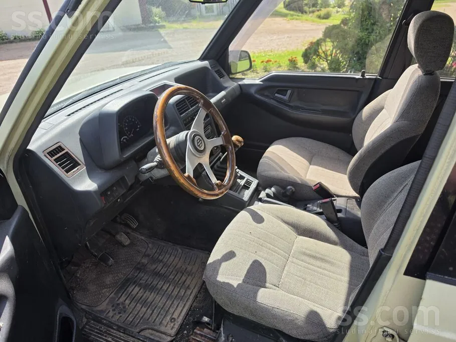 Suzuki Vitara 1991 photo 5