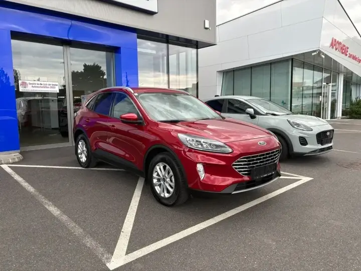 Ford Kuga 2022 photo 2