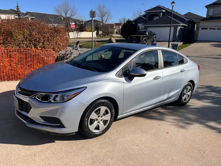 Chevrolet Cruze 2017 photo 3