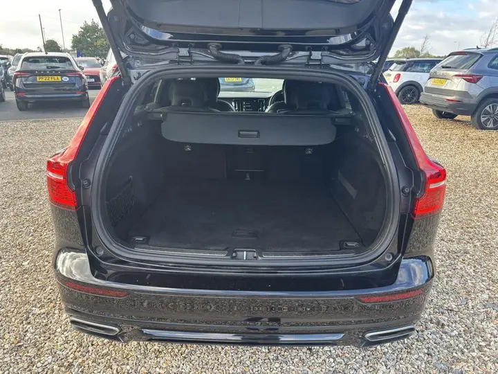 Volvo V60 2019 photo 5