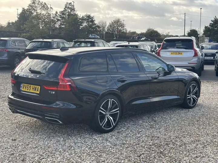 Volvo V60 2019 photo 3
